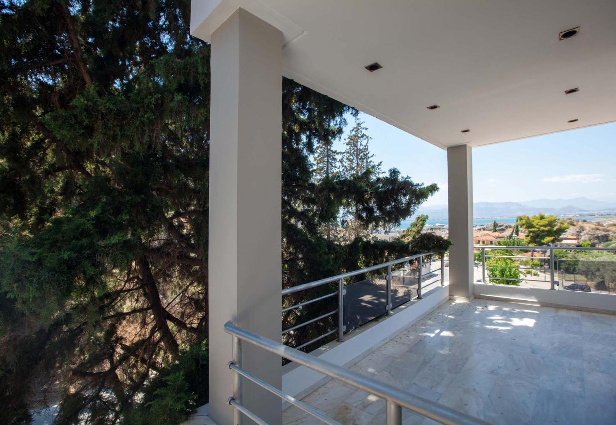 Bourtzi View Vila *