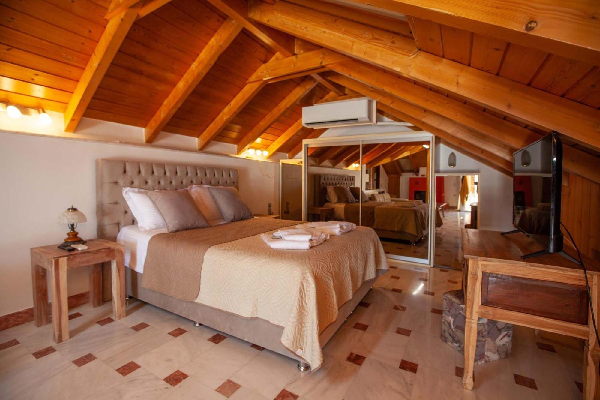 Villa Bourtzi View *
